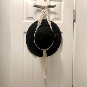 Stetson Bozeman Outdoor Hat. Large.  7 1/4" - 7
1/3/8"